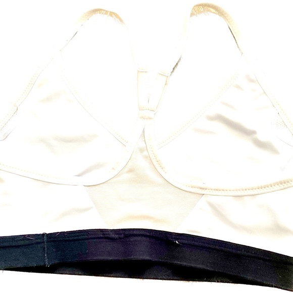 Nike Bra - Picture 8 of 10